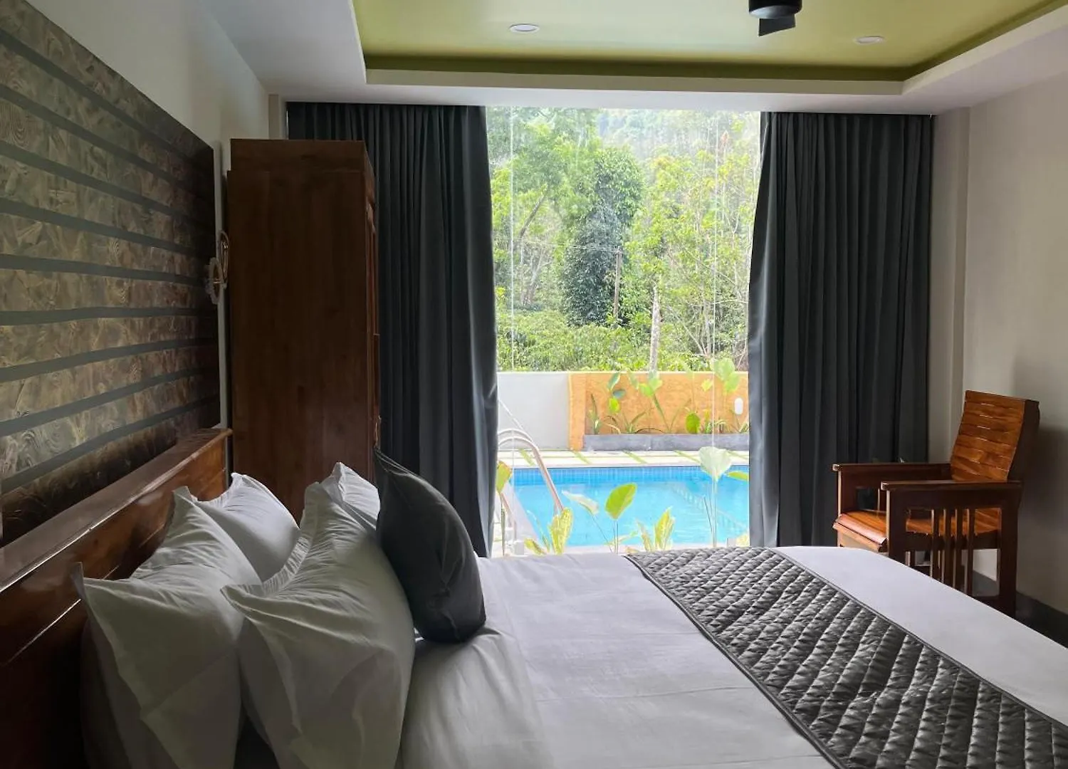 Vythiri Gold Resort Wayanad Indien